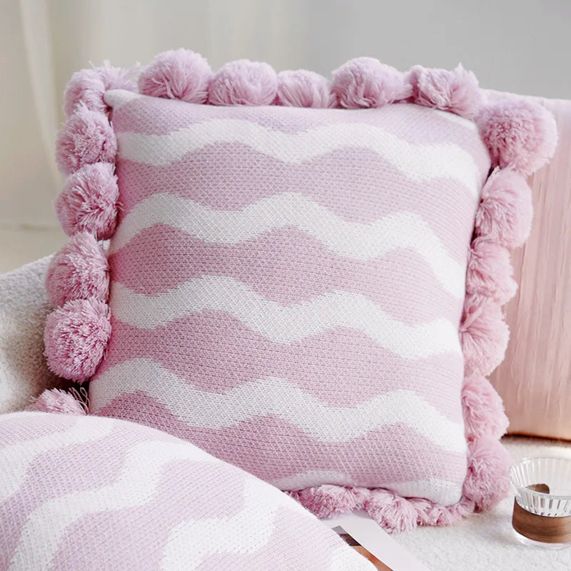 housse coussin forme lapin rose velours rayures blanches animal compagnie doux confortable décoration maison