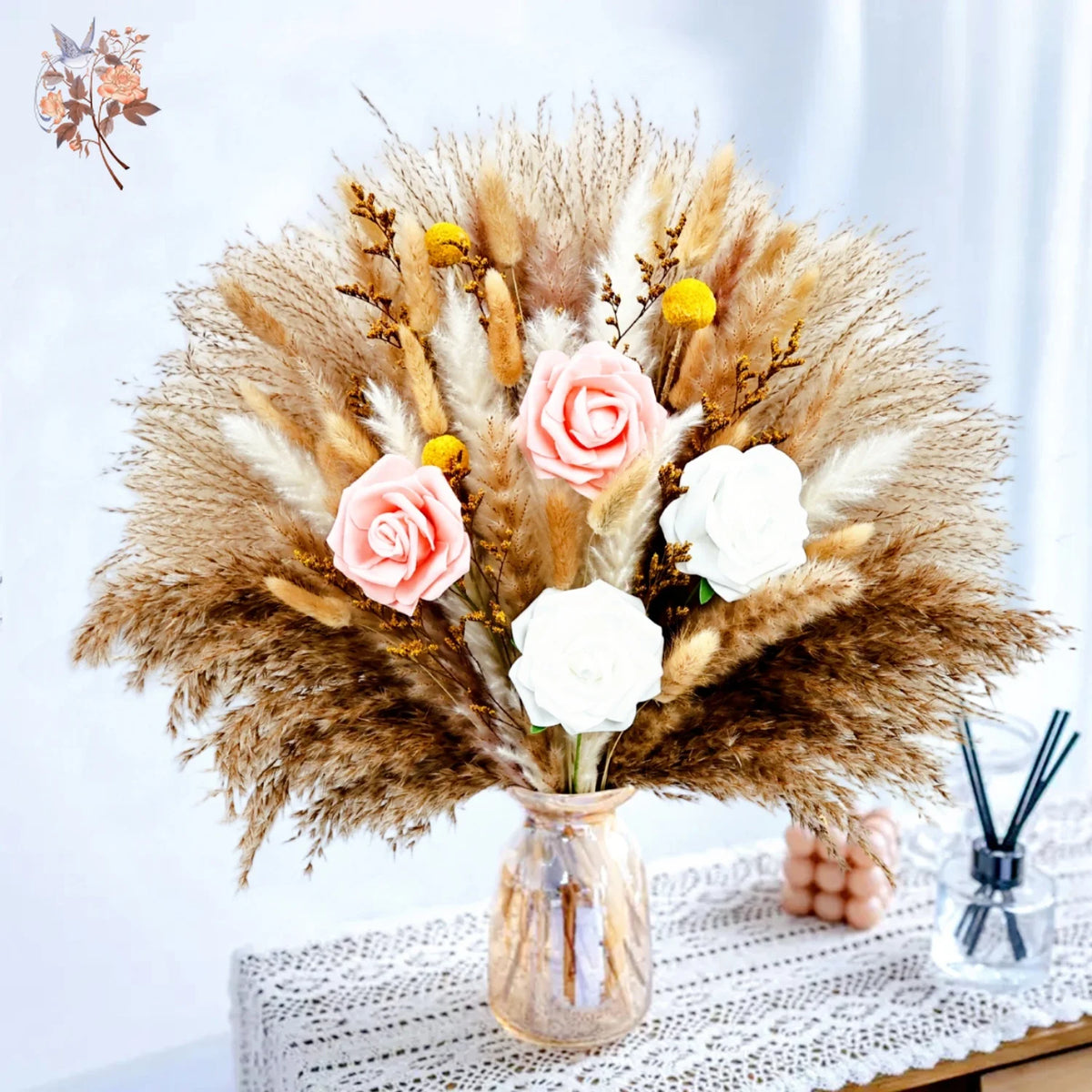 bouquets fleurs séchées dorées roses blancs feuilles pampas nature decoration maison anniversaire mariage