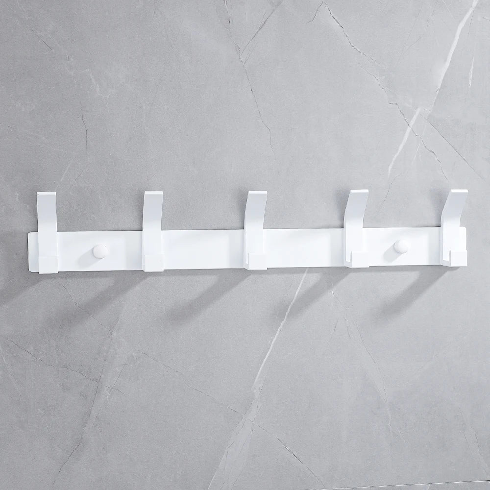 porte serviettes mural blanc moderne crochets cordons rangement salle bain minimaliste