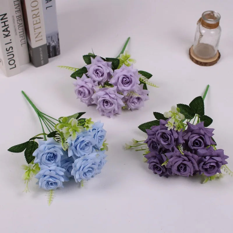 décoration intérieure bouquet artificiel roses soie classique blanc violet noir