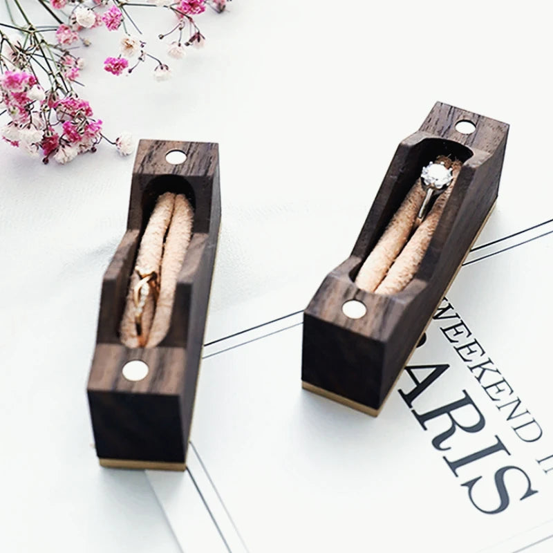 boîte bijoux bois noir anneaux fermeture magnétique élégante rangement rectangle