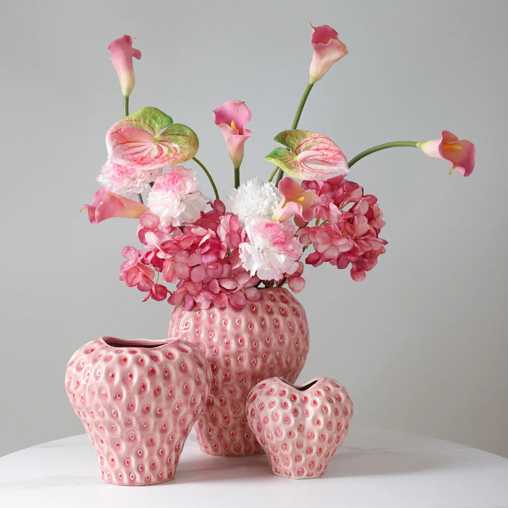 vase céramique moderne rouge rose fraises relief decoration maison creative fruit