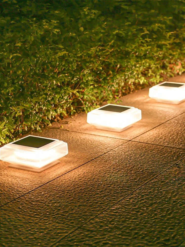 lampe solaire ip65 led adhésive moderne blanc translucide extérieur jardin clôture autonomie