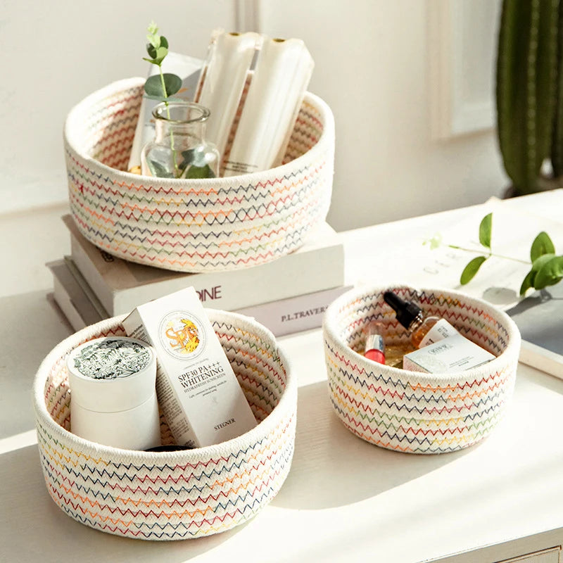 corbeilles rangement tissées main motifs géométriques couleur rose beige gris multicolore respectueuses environnement rustique