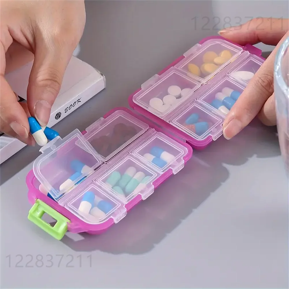 boîtes pilules portables pratiques transparentes noir gris vert rose bleu violet orange jaune