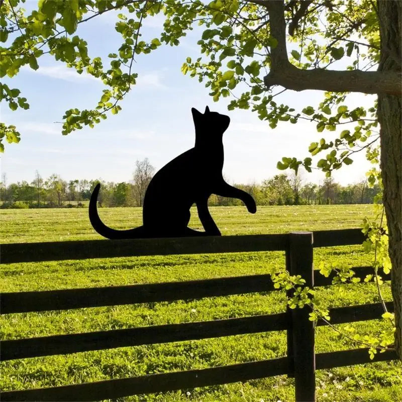 statue silhouette chat noir minimaliste jardin art décor