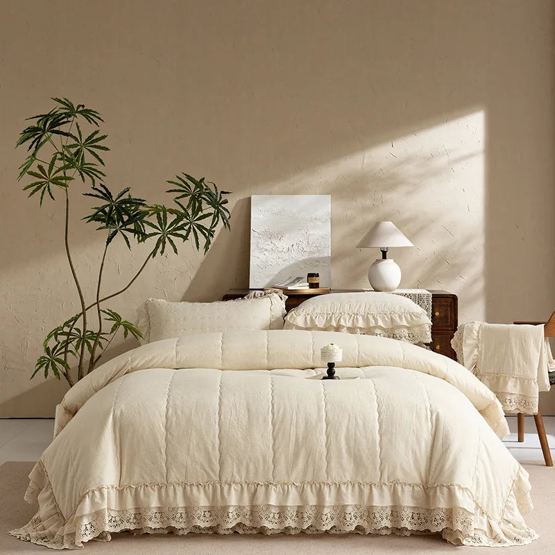 ensemble literie coton quilting dentelle crème beige marron vintage shabby chic couverture taies oreillers