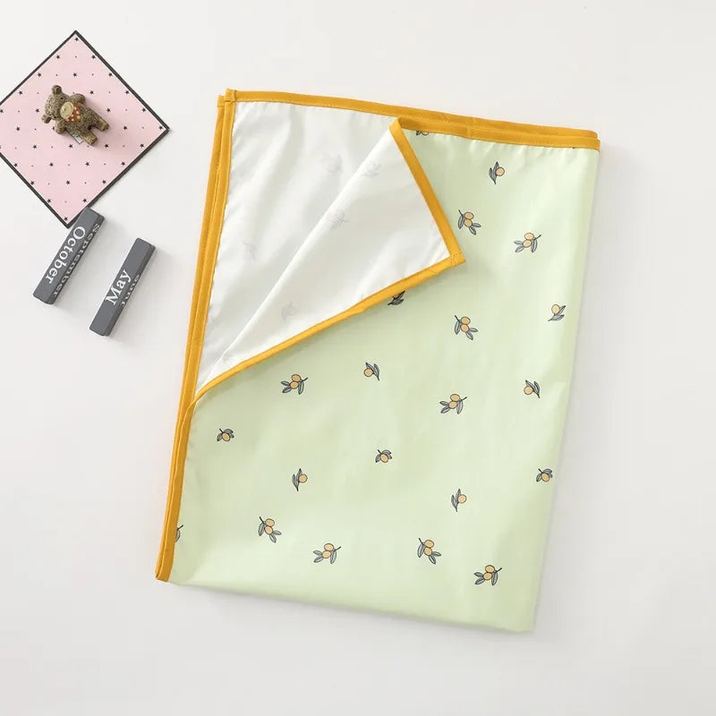 tapis bébé imperméable anti fuite lavable animaux motifs modernes serviettes pliables pochette