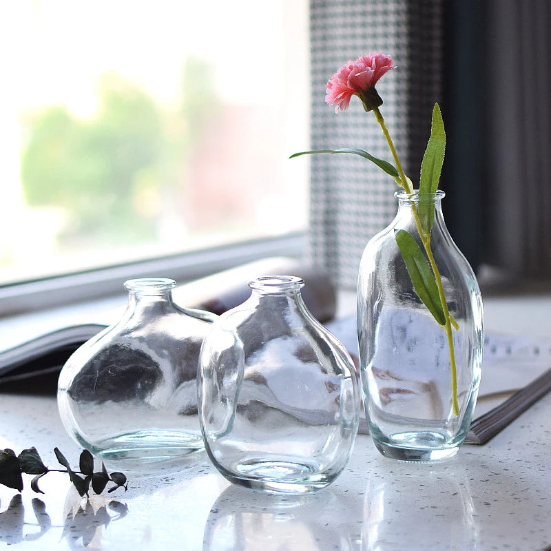vases transparents modernes marron bleu texture ombre décoration table