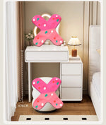 maquillage blanc moderne miroir ovale tiroirs accessoires lampe tabouret minimaliste