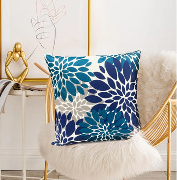 housse coussin décorative motif floral bleu marine blanc gris canapé salon moderne intérieur maison