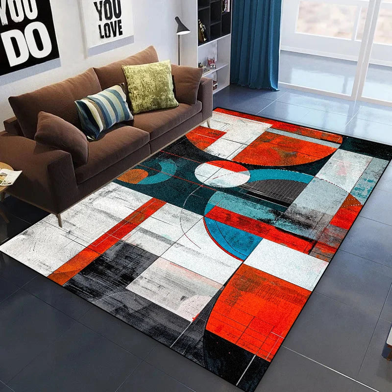 Un tapis abstrait aux couleurs vives et aux motifs géométriques modernes, contrastant avec un canapé brun et des coussins colorés, créant une atmosphère contemporaine et dynamique dans le salon.