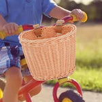 panier vélo tressé marron rose blanc traditionnel clips métalliques 18x14x12cm