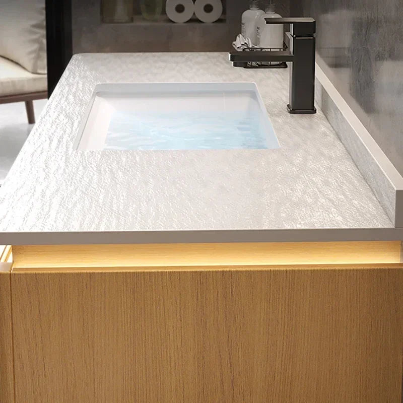 Meuble rangement salle de bain avec éclairage intégré au miroir
