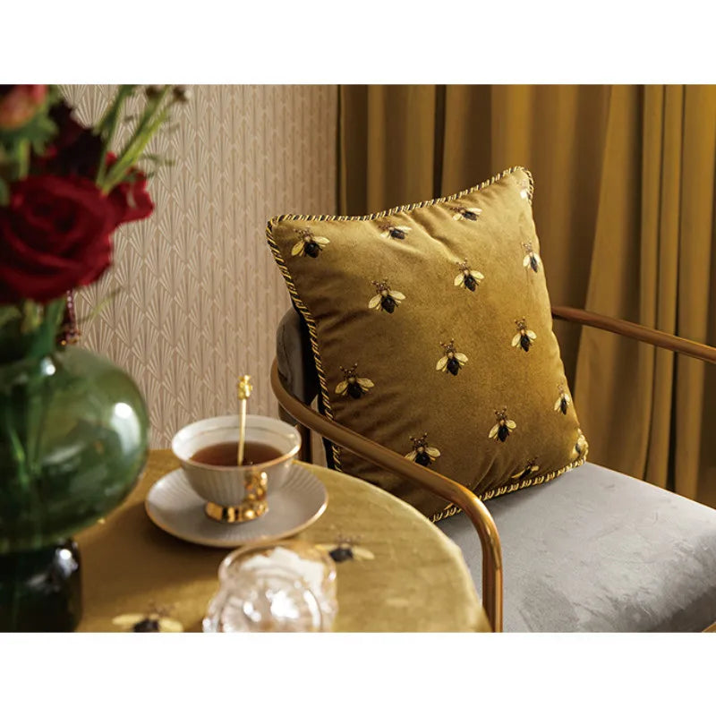 coussin brodé abeilles or élégant tissu polyester carré décoratif lit voiture