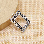 bijoux vintage baroques ornements floraux motifs géométriques argent doré anneaux