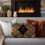 Housse de coussin imprimée animal de compagnie noir et blanc dans un salon moderne