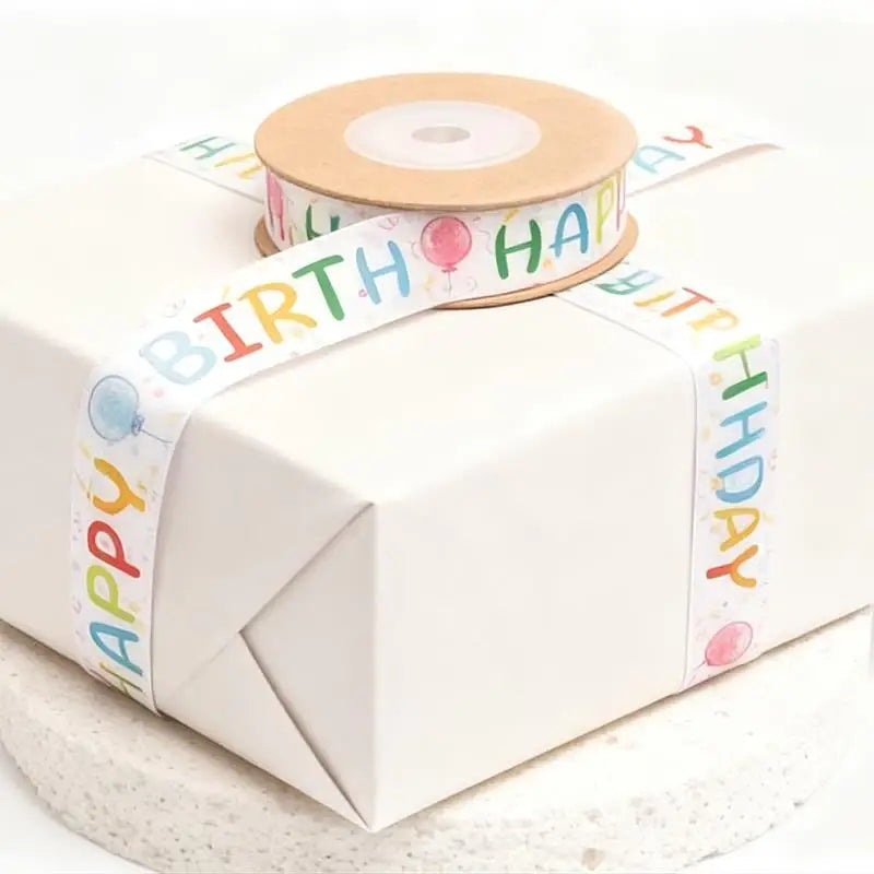 ruban festif happy birthday ballons multicolore blanc nœuds décoration anniversaire enfantin cadeau