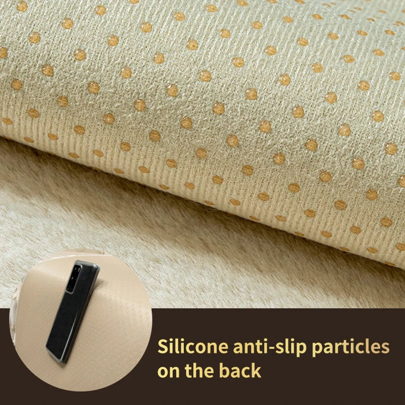 Tapis de sol à motifs de points jaunes et à particules antidérapantes en silicone au dos.