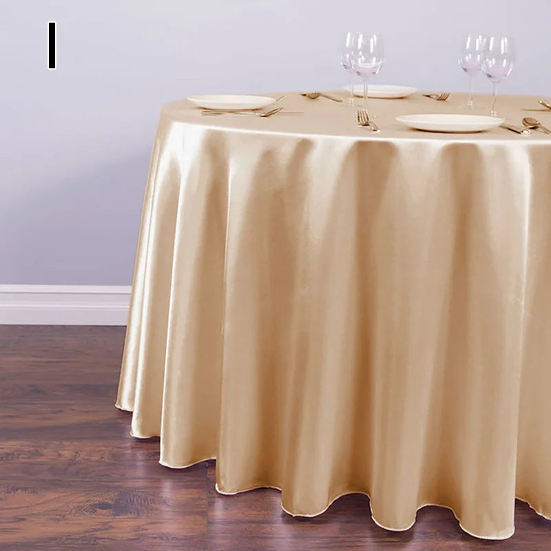 nappe table rouge noire bleu violet jaune beige blanche verte satinée moderne opaque réutilisable