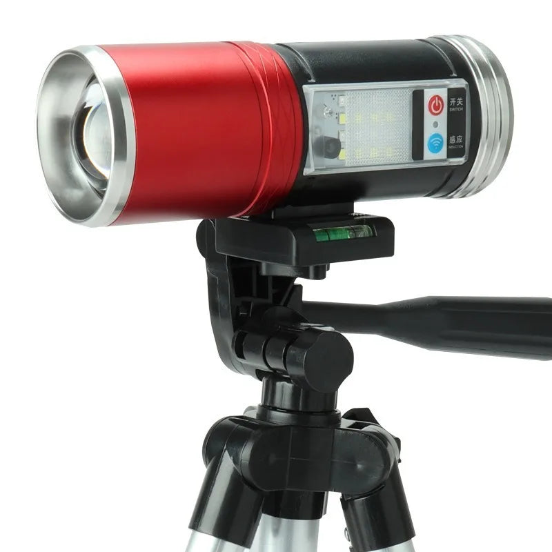 lampe torche led rechargeable support trépied éclairage secondaire rouge argenté moderne