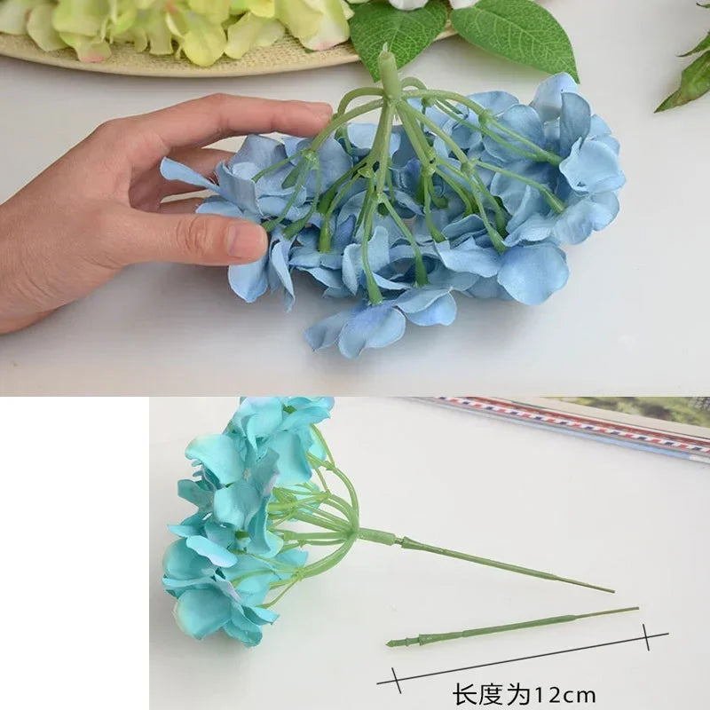 décoration florale moderne bouquet artificiel hortensias soie bleu rose rouge violet intérieur mariage fête