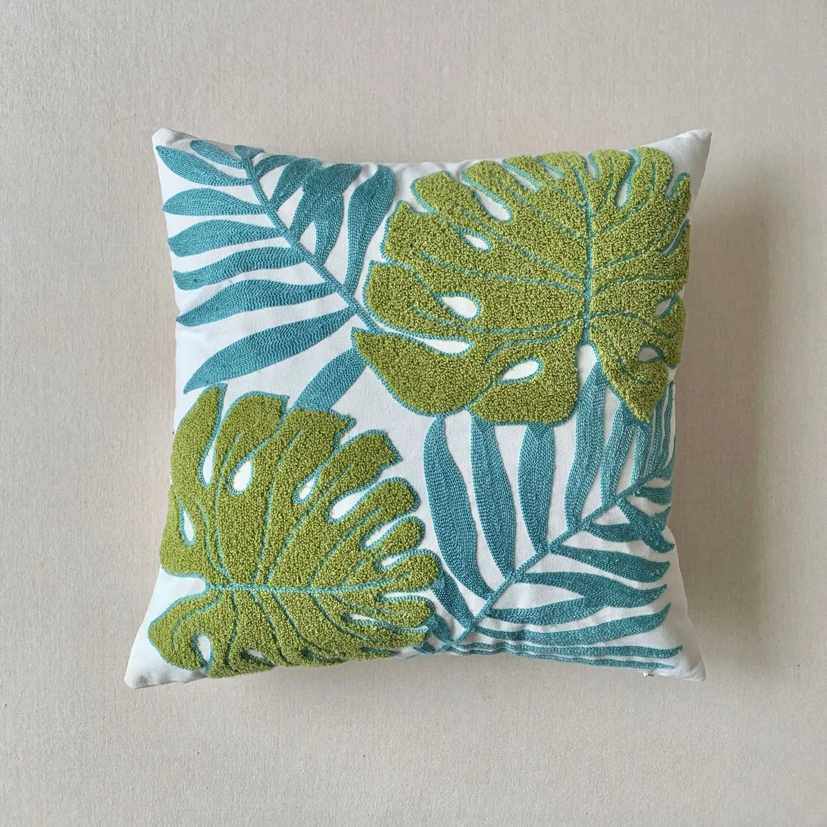 coussin carré moderne motif feuilles tropicales brodé polyester 45x45cm décoration maison voiture