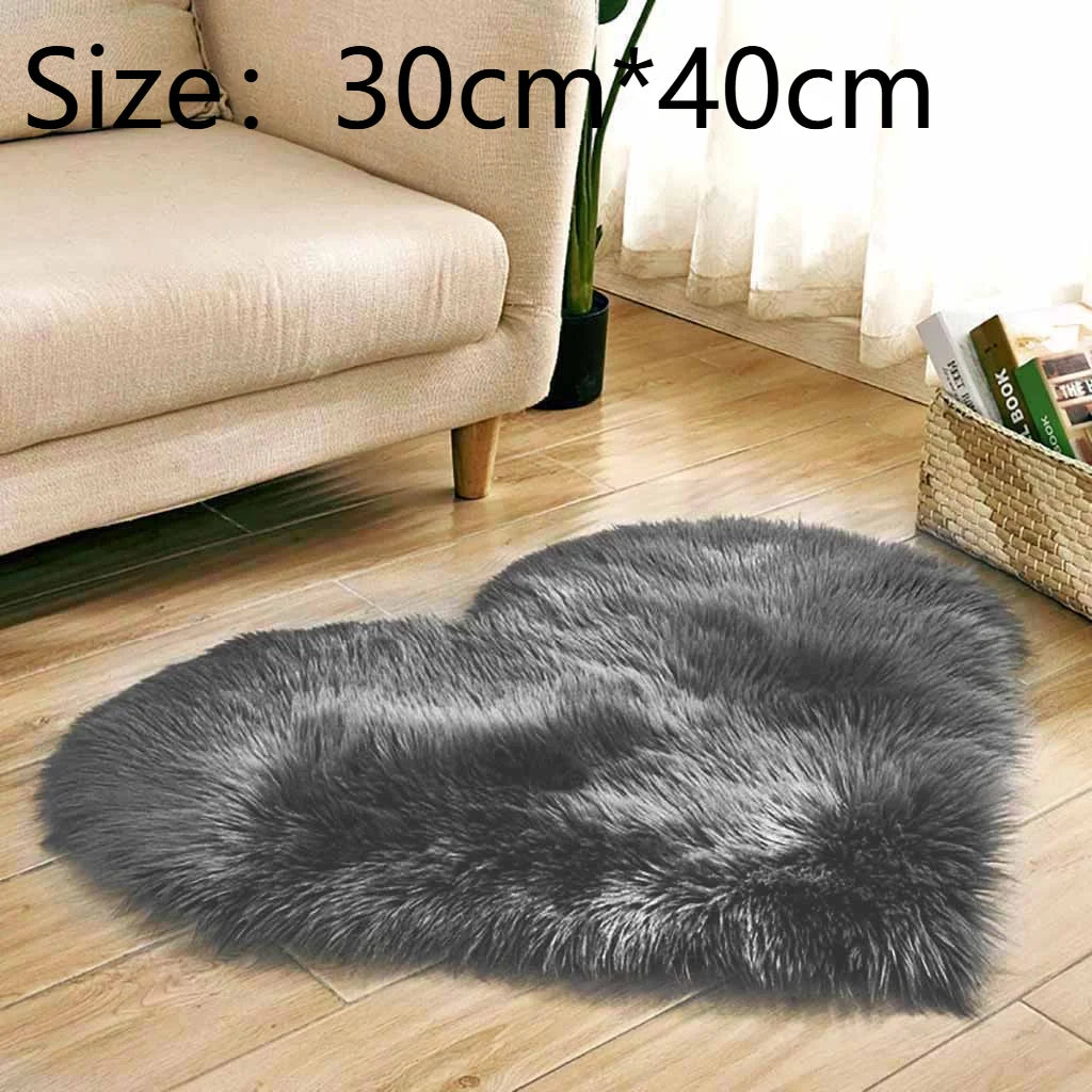 tapis cœur fourrure synthétique rose gris violet rouge moderne doux acrylique intérieur maison