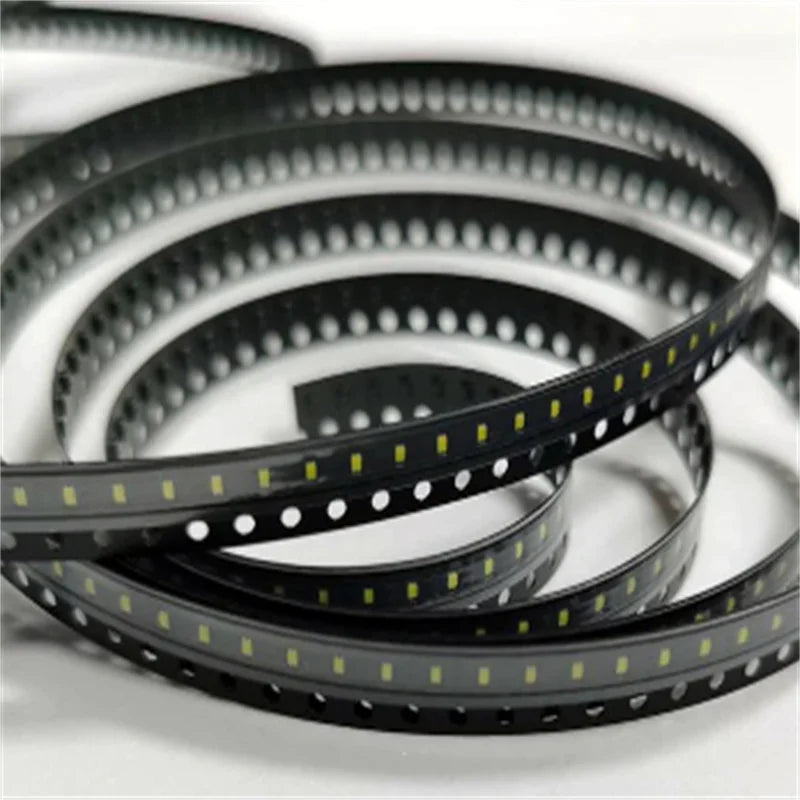 diodes led 0805 blanc vert jaune rouge orange bleu gris électronique opaques