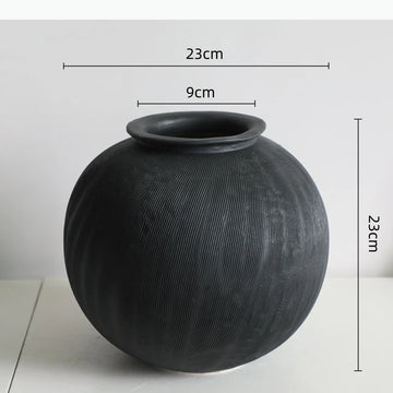 vases noirs blancs rayures verticales modernes opaques décoration maison