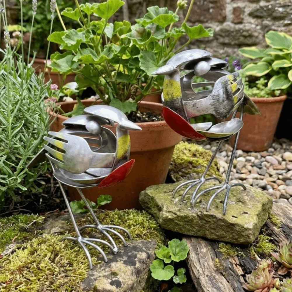 statuette oiseau decoratif argenté rouge vert métal recyclé fourchette cuillère artisanal fait main upcycled