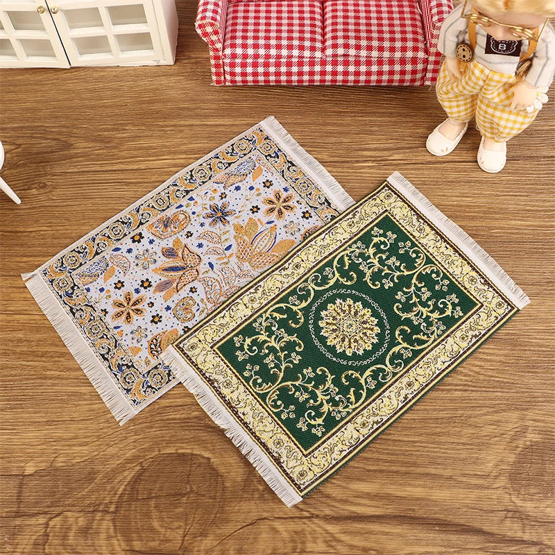 tapis miniature animaux nature ornements floraux motifs géométriques franges classique vert rouge