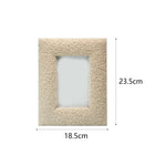 cadre photo moderne minimaliste bois peluche rose beige clair blanc cassé