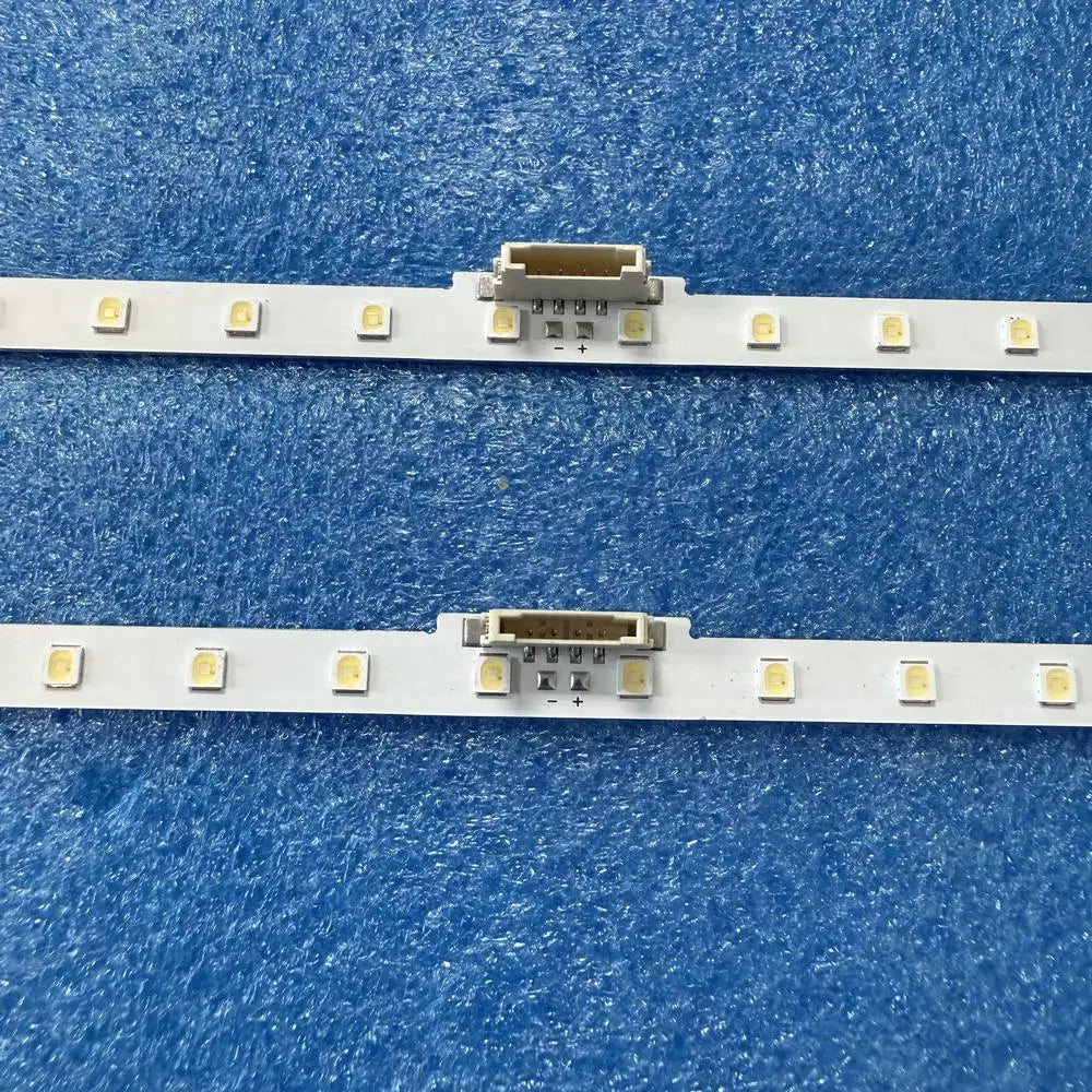 ruban led argenté moderne 49cm diodes alignées fixations invisibles connecteurs extrémités