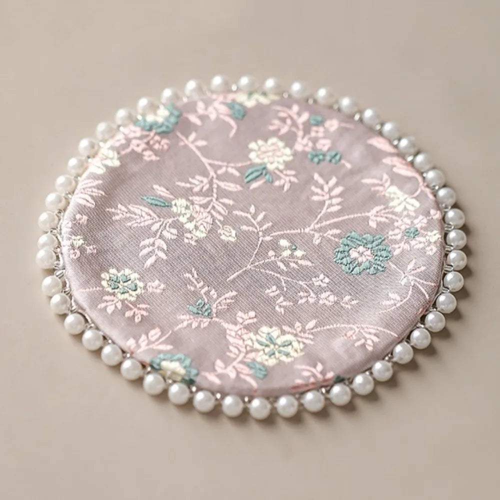 coasters brodés fleurs blanches coton opaques diverses couleurs traditionnels table