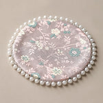 coasters brodés fleurs blanches coton opaques diverses couleurs traditionnels table