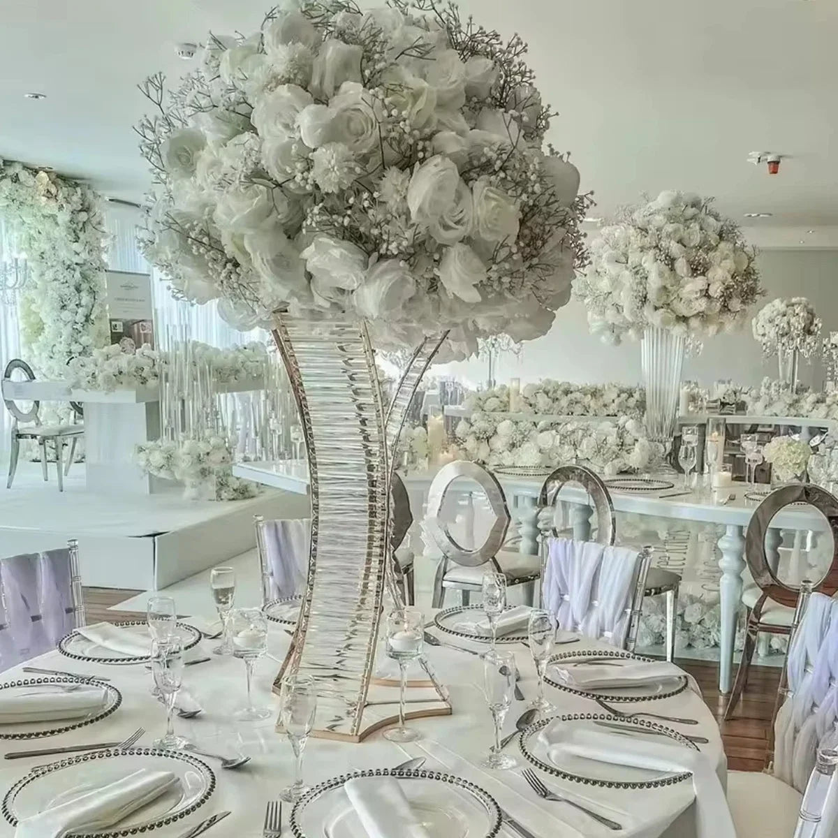 vase decoratif spirale transparent fleurs artificielle elegance evenement mariage deco table