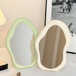 miroir decoratif forme ondulée couleur rose poudré moderne minimaliste dressing chambre