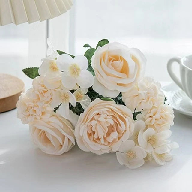 Bouquet artificiel roses blancs feuilles vertes décoration intérieure mariage romantique classique 30cm