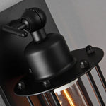 Vue de cote de la lampe montrant sa forme cylindrique et son design retro
