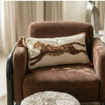 housse coussin lombaire léopard peluche pompons vintage décoration maison lit voiture