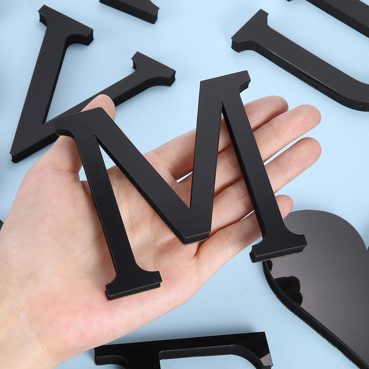 sticker lettre 3d alphabet noir adhésif mur decor classique maison festive 10cm