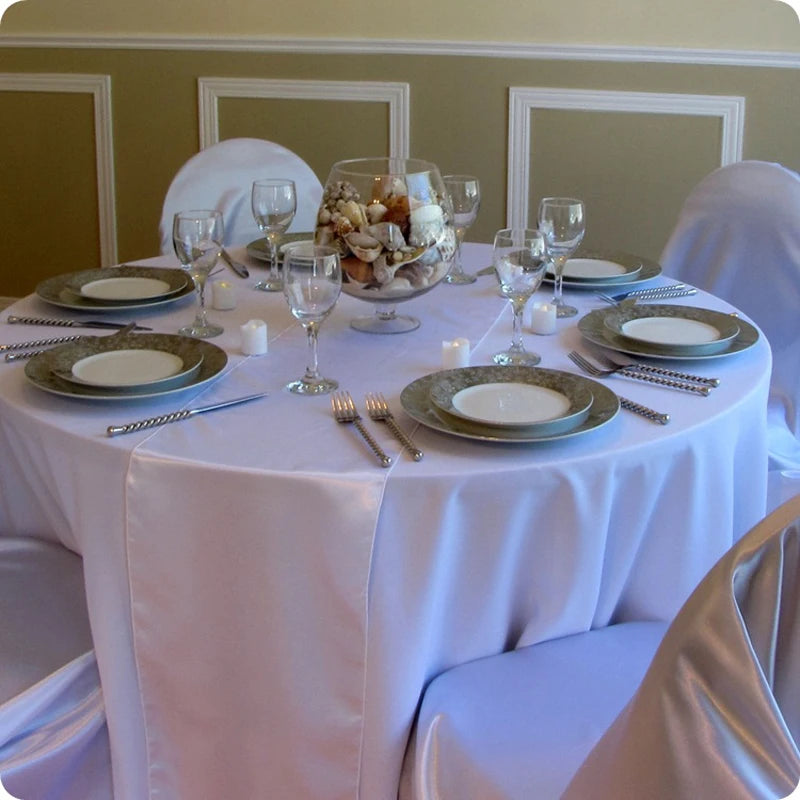nappes tables rondes mariage blanc rouge bleu marine violet doré tissus satinés opaques