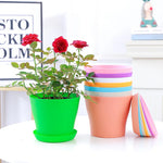 pots fleurs plastique rouge vert jaune bleu blanc noir modernes assiettes base