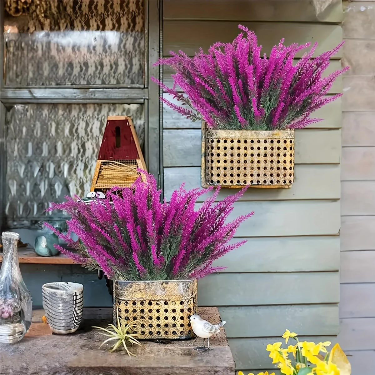 décoration intérieure bouquet artificiel violet vert rose jaune blanc moderne minimaliste
