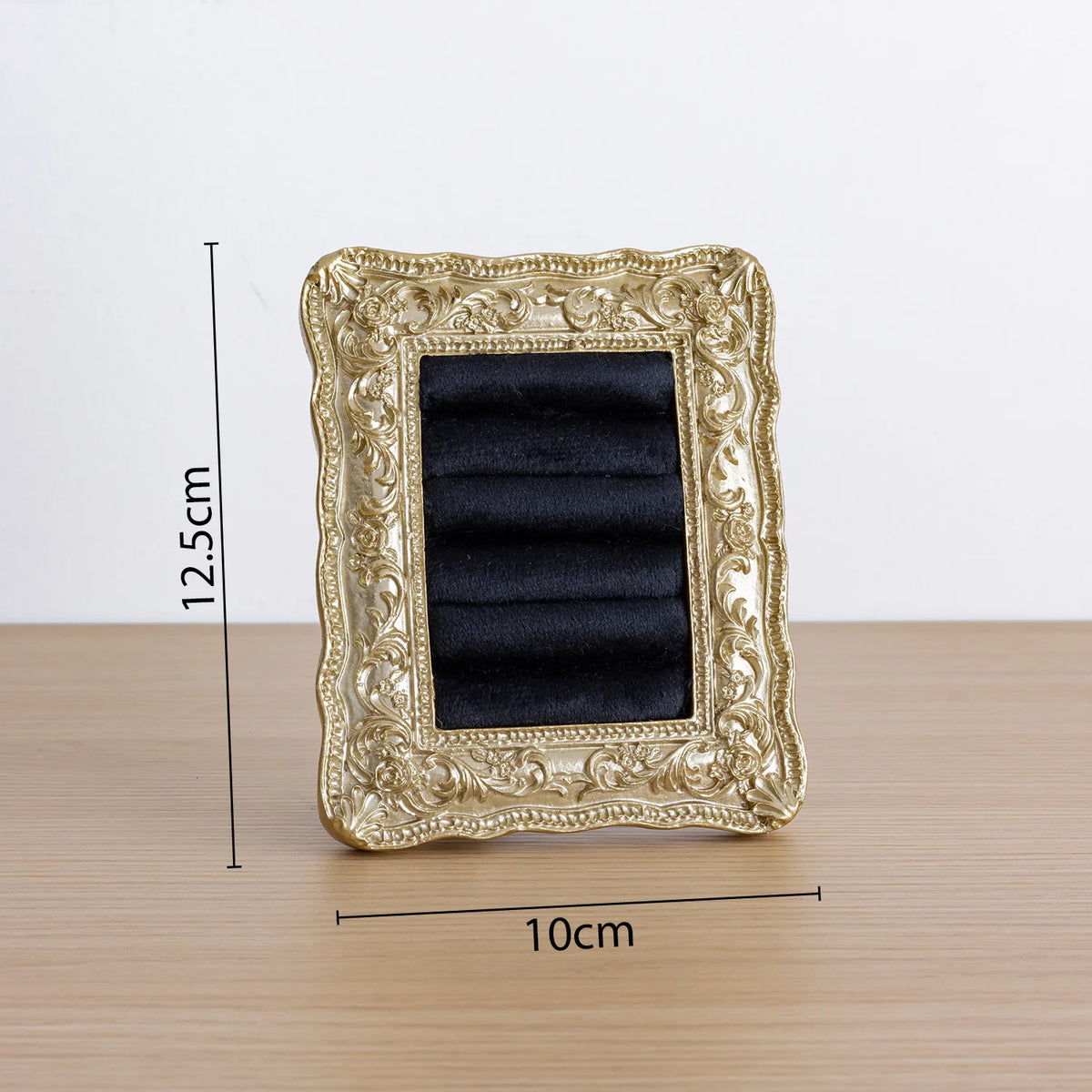 porte bijoux classique vintage or vert noir velours ornements baroques femme festival commercial