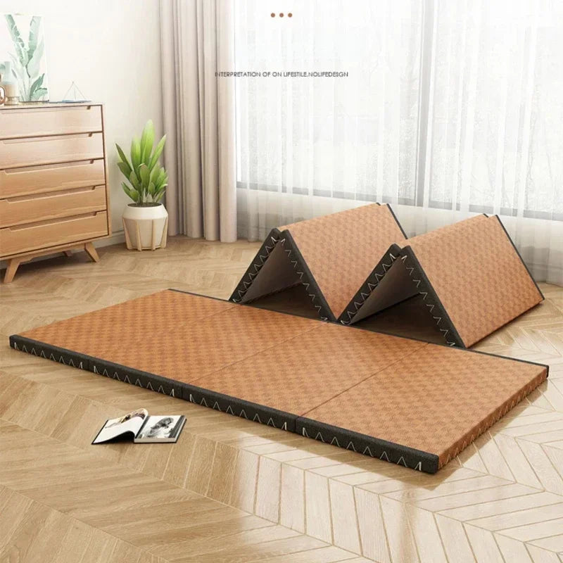 tapis pliable tissé géométrique moderne minimaliste marron clair noir coussins ronds