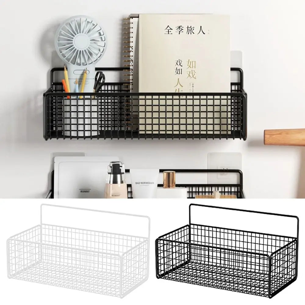 paniers suspendus maille métallique noir blanc modernes crochets organisateur salle bain cosmétiques minimalistes