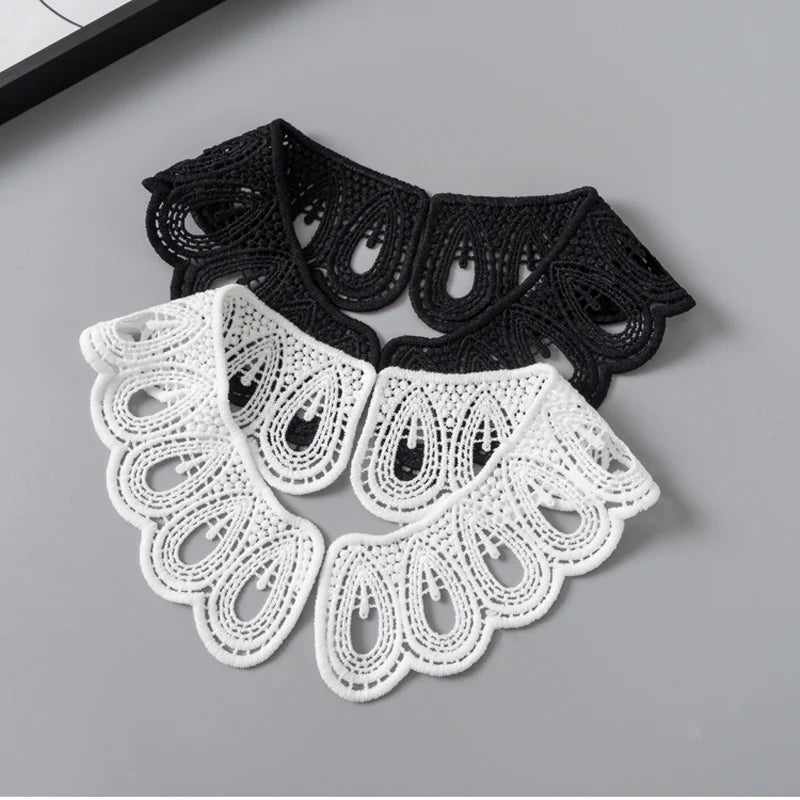 collier dentelle blanc noir ajouré classique élégant opaque accessoire mode tricot polyester coton