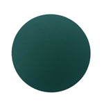 Disque rond de couleur verte foncée.